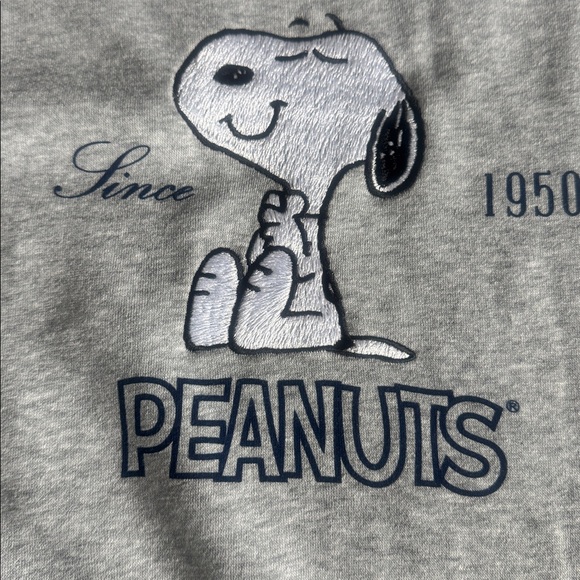 Peanuts Snoopy Light Gray Sweatshirt - Picture 2 of 5